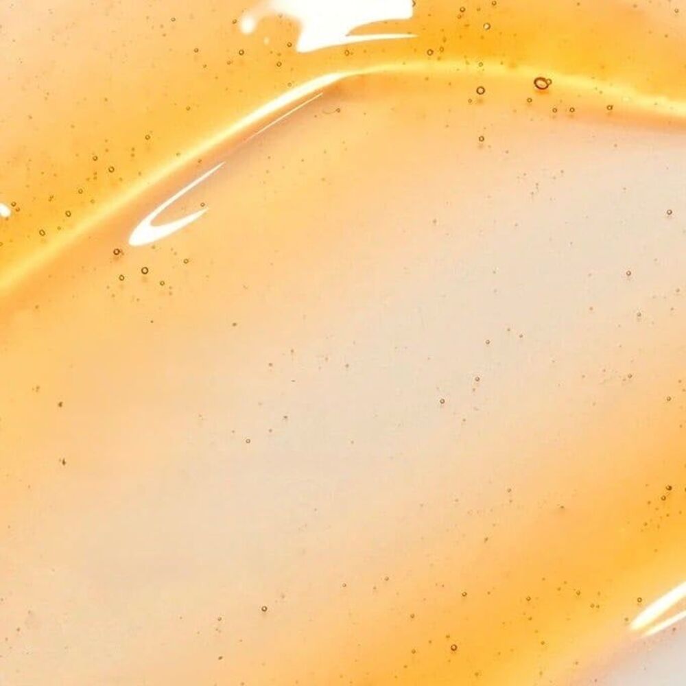 Clarins: Honey Lip Comfort Oil (Shade 01) - Picture 3 of 3